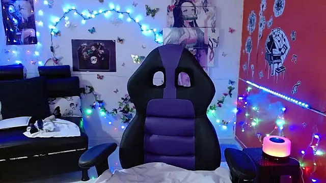 Snapshot of carol_20 chatting on 12/04/24, 02:31 carol 20 online show from 12/04/24, 02:31