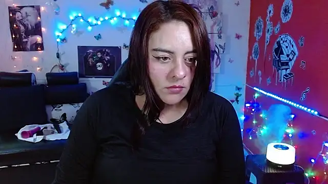 Snapshot of carol_20 chatting on 12/21/24, 07:56 carol 20 online show from 12/21/24, 07:56