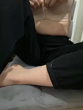 susu baby online show from 10/31/25, 07:42