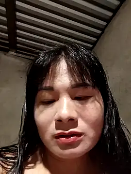 kute-00 online show from 11/06/25, 02:51