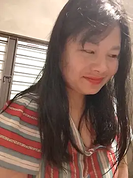 kute-00 online show from 11/23/25, 03:23