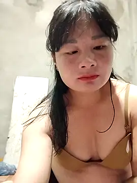 kute-00 online show from 11/30/25, 02:54