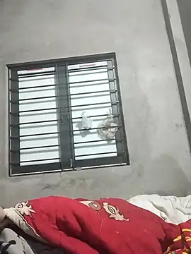 kute-00 online show from 12/01/25, 09:53