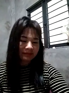 kute-00 online show from 02/24/26, 02:42