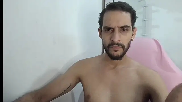 Snapshot of mochakkdj chatting on 09/18/25, 02:35 mochakkdj online show from 09/18/25, 02:35