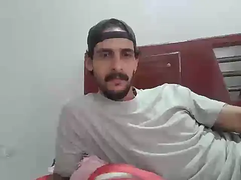 Snapshot of mochakkdj chatting on 11/12/25, 12:05 mochakkdj online show from 11/12/25, 12:05