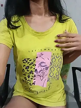 Daizy Shah online show from 05/15/26, 06:26