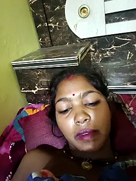 Snapshot of Fasfas2 chatting on 10/21/25, 01:17 Fasfas2 online show from 10/21/25, 01:17