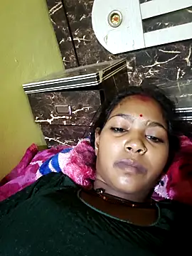 Snapshot of Fasfas2 chatting on 10/24/25, 12:41 Fasfas2 online show from 10/24/25, 12:41