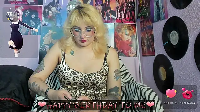 Snapshot of Avril_Maria chatting on 09/17/25, 05:58 Avril Maria online show from 09/17/25, 05:58
