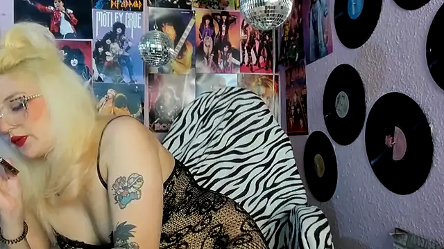 Avril Maria online show from 05/30/26, 06:16