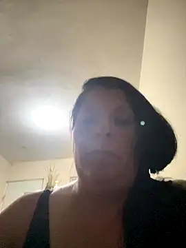 Snapshot of nimsix chatting on 09/27/25, 05:23 nimsix online show from 09/27/25, 05:23