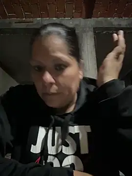 Snapshot of nimsix chatting on 09/30/25, 01:32 nimsix online show from 09/30/25, 01:32