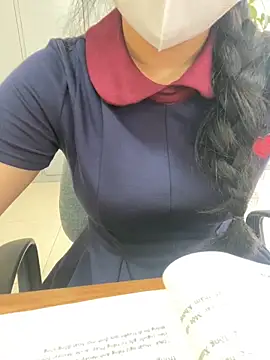 ThuPhuong-Tr online show from 09/25/25, 02:37