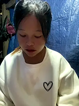 Snapshot of O_o_UwU_o_O chatting on 09/27/25, 02:49 O o UwU o O online show from 09/27/25, 02:49