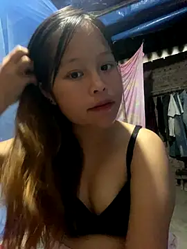 Snapshot of O_o_UwU_o_O chatting on 10/12/25, 09:52 O o UwU o O online show from 10/12/25, 09:52