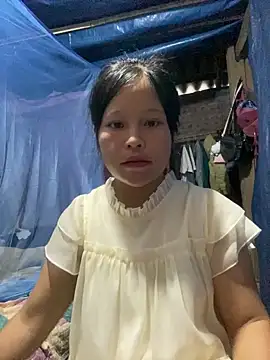 Snapshot of O_o_UwU_o_O chatting on 10/18/25, 08:26 O o UwU o O online show from 10/18/25, 08:26