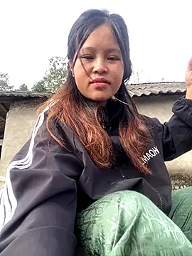 Snapshot of O_o_UwU_o_O chatting on 11/20/25, 01:39 O o UwU o O online show from 11/20/25, 01:39