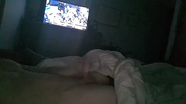 Snapshot of sexybigdick04 chatting on 12/22/25, 05:26 sexybigdick04 online show from 12/22/25, 05:26