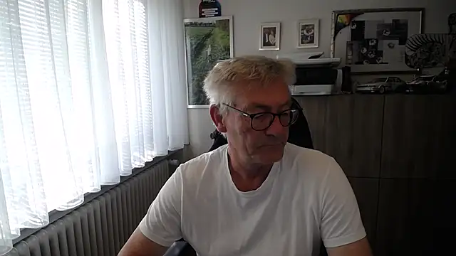 Snapshot of randyandy67 chatting on 07/28/26, 05:25 randyandy67 online show from 07/28/26, 05:25