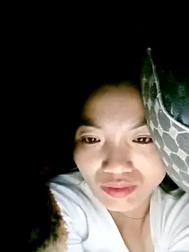 Snapshot of ngan-cute chatting on 09/20/25, 12:33 ngan-cute online show from 09/20/25, 12:33