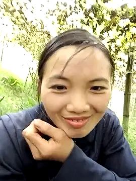 Snapshot of ngan-cute chatting on 09/24/25, 09:23 ngan-cute online show from 09/24/25, 09:23