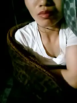 Snapshot of ngan-cute chatting on 10/22/25, 02:01 ngan-cute online show from 10/22/25, 02:01