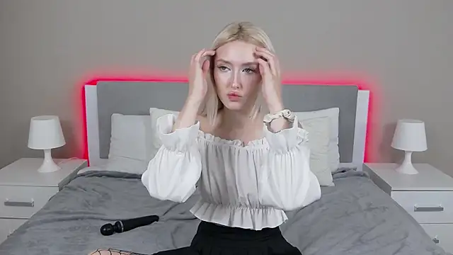 Snapshot of MarianeSun chatting on 09/29/25, 04:06 MarianeSun online show from 09/29/25, 04:06