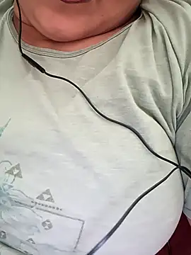 Snapshot of angel_ridhi chatting on 09/28/25, 08:31 angel ridhi online show from 09/28/25, 08:31