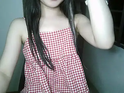 Snapshot of Annabelle-e chatting on 09/28/25, 06:46 Annabelle-e online show from 09/28/25, 06:46