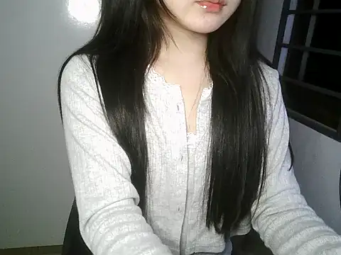 Annabelle-e online show from 12/21/25, 04:36