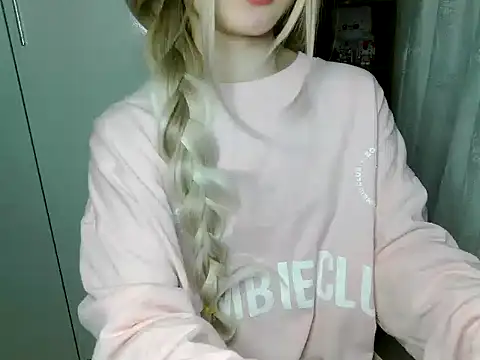 Annabelle-e online show from 03/03/26, 06:25