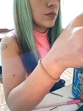 euahotmarii20 online show from 11/05/25, 03:17