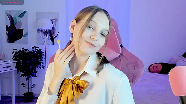 Snapshot of JenniferKiim chatting on 10/14/25, 01:56 JenniferKiim online show from 10/14/25, 01:56