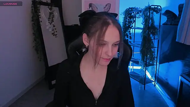 Snapshot of JenniferKiim chatting on 10/27/25, 10:30 JenniferKiim online show from 10/27/25, 10:30