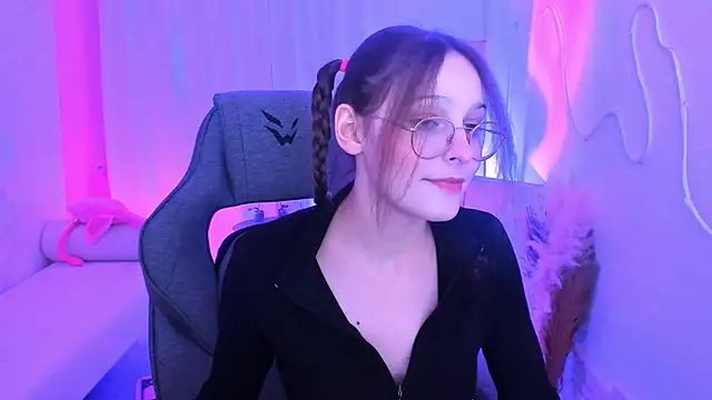 Snapshot of JenniferKiim chatting on 02/01/26, 10:47 JenniferKiim online show from 02/01/26, 10:47