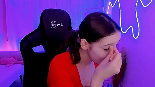 Snapshot of JenniferKiim chatting on 02/14/26, 08:33 JenniferKiim online show from 02/14/26, 08:33