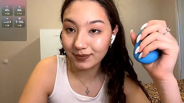 Snapshot of Sakuravice chatting on 10/05/25, 11:08 Sakuravice online show from 10/05/25, 11:08