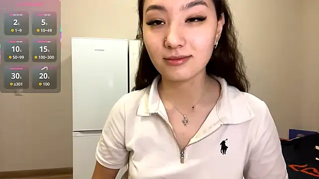 Snapshot of Sakuravice chatting on 10/17/25, 12:08 Sakuravice online show from 10/17/25, 12:08