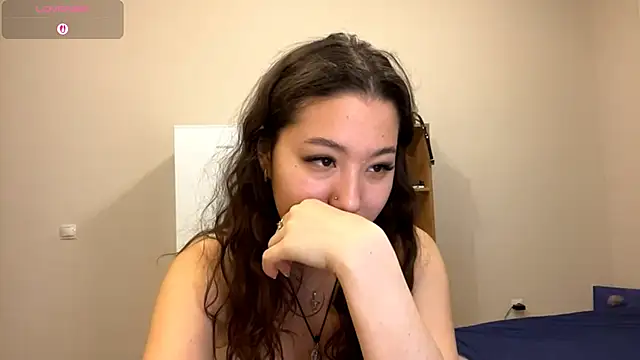 Snapshot of Sakuravice chatting on 10/28/25, 12:09 Sakuravice online show from 10/28/25, 12:09