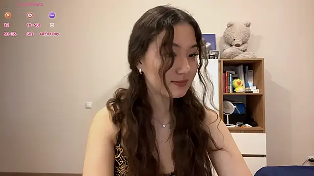 Snapshot of Sakuravice chatting on 11/26/25, 02:07 Sakuravice online show from 11/26/25, 02:07