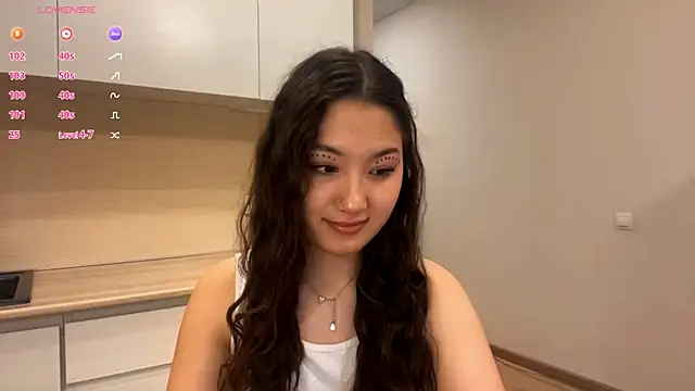 Snapshot of Sakuravice chatting on 12/15/25, 02:10 Sakuravice online show from 12/15/25, 02:10