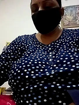 Snapshot of Rakhi_sawant143 chatting on 11/15/25, 02:31 Rakhi sawant143 online show from 11/15/25, 02:31