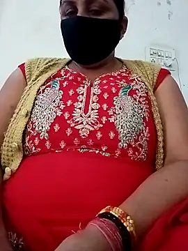 Snapshot of Rakhi_sawant143 chatting on 11/23/25, 02:33 Rakhi sawant143 online show from 11/23/25, 02:33