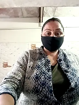 Snapshot of Rakhi_sawant143 chatting on 12/14/25, 02:17 Rakhi sawant143 online show from 12/14/25, 02:17