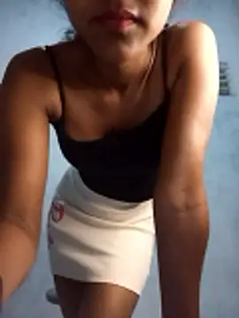 venuki ihalagamage online show from 03/08/26, 12:30