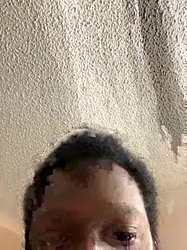 Snapshot of redd2wett chatting on 12/17/25, 07:20 redd2wett online show from 12/17/25, 07:20