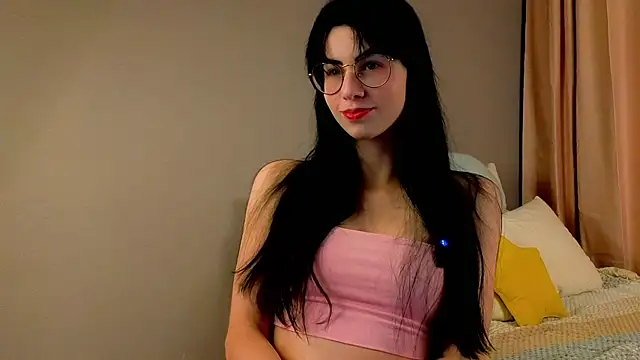 Snapshot of ArlineJanik chatting on 10/06/25, 11:18 ArlineJanik online show from 10/06/25, 11:18