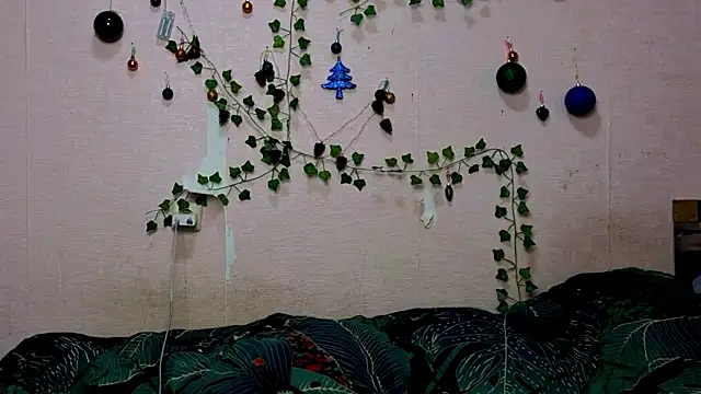  kikiclark   online show from 01/18/26, 08:56