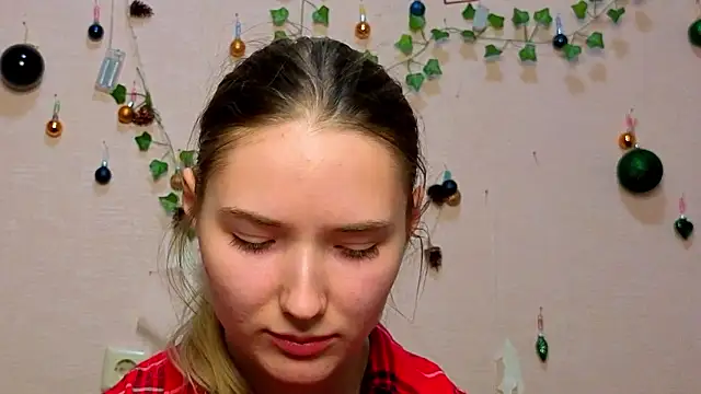  kikiclark   online show from 02/12/26, 08:59